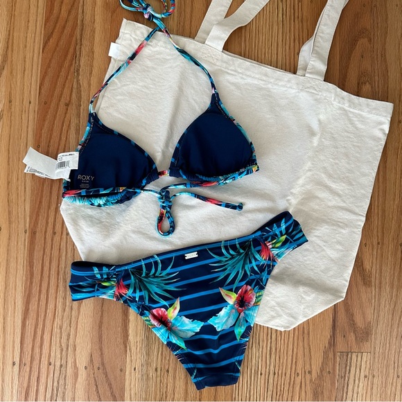 Roxy bikini - Picture 2 of 3